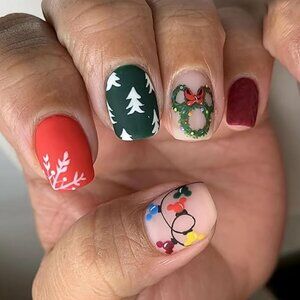 Disney Mickey and Minnie Mouse Holiday Christmass press-on fake nails